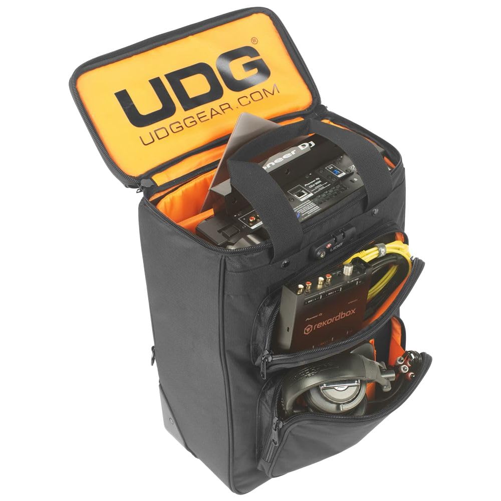 UDG Ultimate Producer Rucksack Trolley, Schwarz Orange (U9024BL/OR) | Multifunktionales Reisesystem; ausziehbarer Trolleygriff; gepolstertes Laptopfach; wasserabweisendes Nylon
