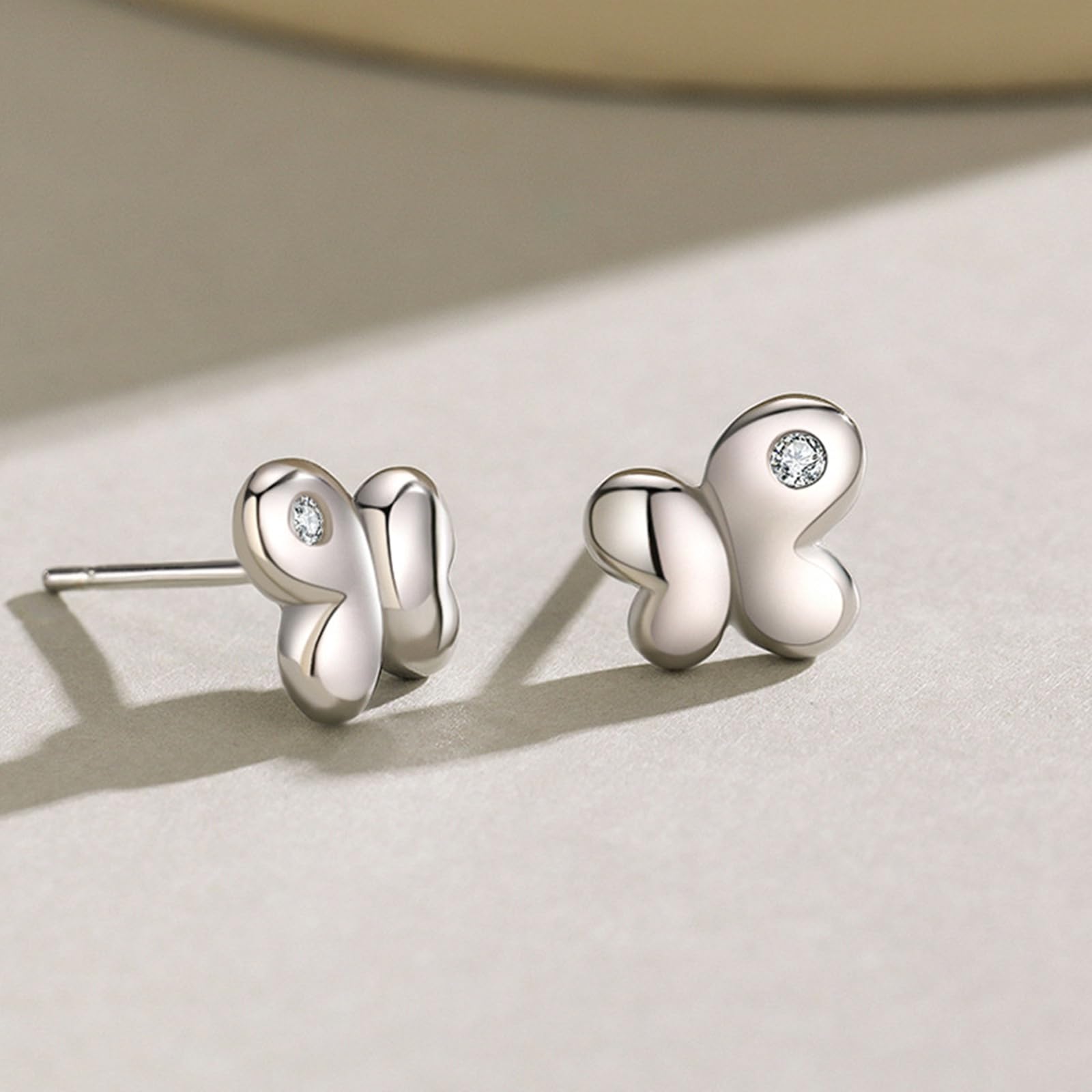 Pendientes de tuerca de oro real de 9/14/18 quilates para mujer, bonitos aretes de mariposa con moissanita para ella