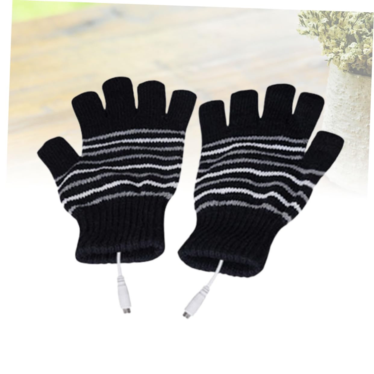 KICHOUSE 1Pair Heated Mittens Powered Half Finger Gloves for Winter Energy Saving Hand Warmer with Fast Heating Fashionable Design for Typing and Outdoor Use Black