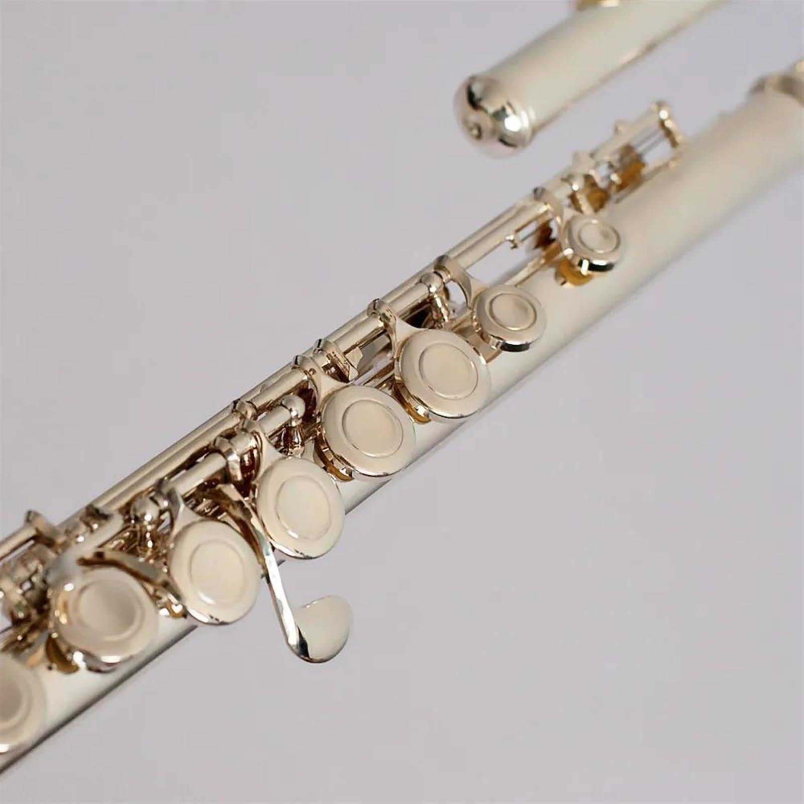 ノーブランドフルート 洋白銀メッキ仕上げGAトリルキー付　ジャンク ノーブランドフルート 洋白銀メッキ仕上げGAトリルキー付 ジャンク