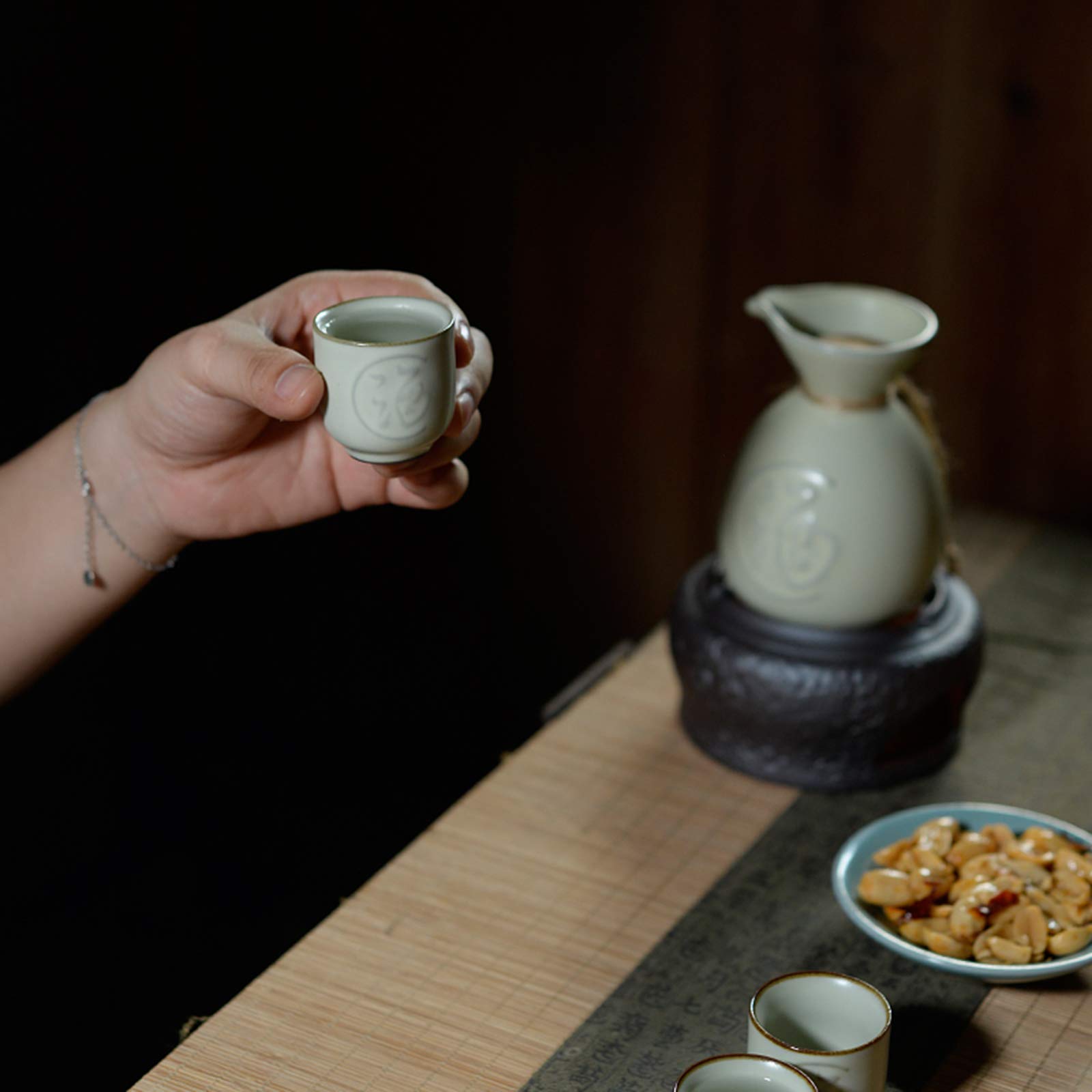 Tasse à saké Traditionnelle, Verres à vin en céramique, Ensemble de 6 Tasses à saké en céramique, Facile à Utiliser, Convient aux Amateurs de Culture, Artisanat Traditionnel (C)