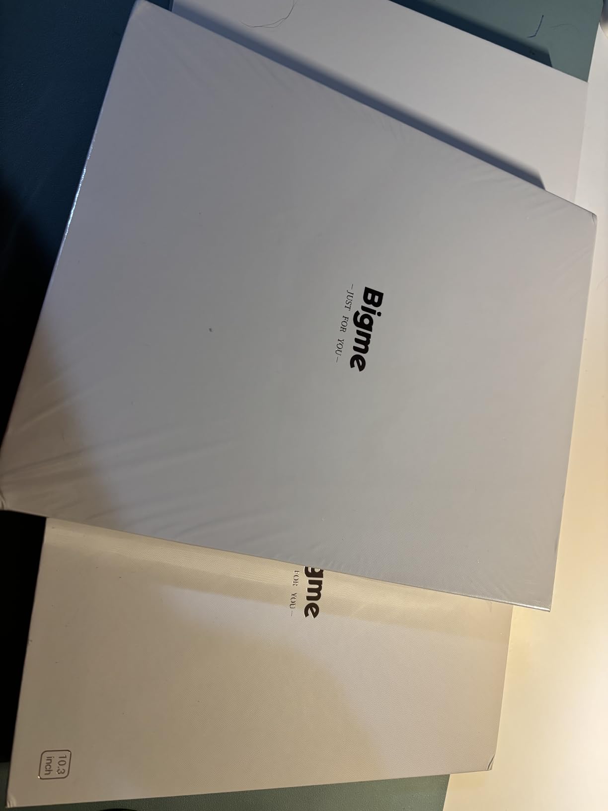 Stylus writing on Bigme B1051C Pro E-Ink eReader screen