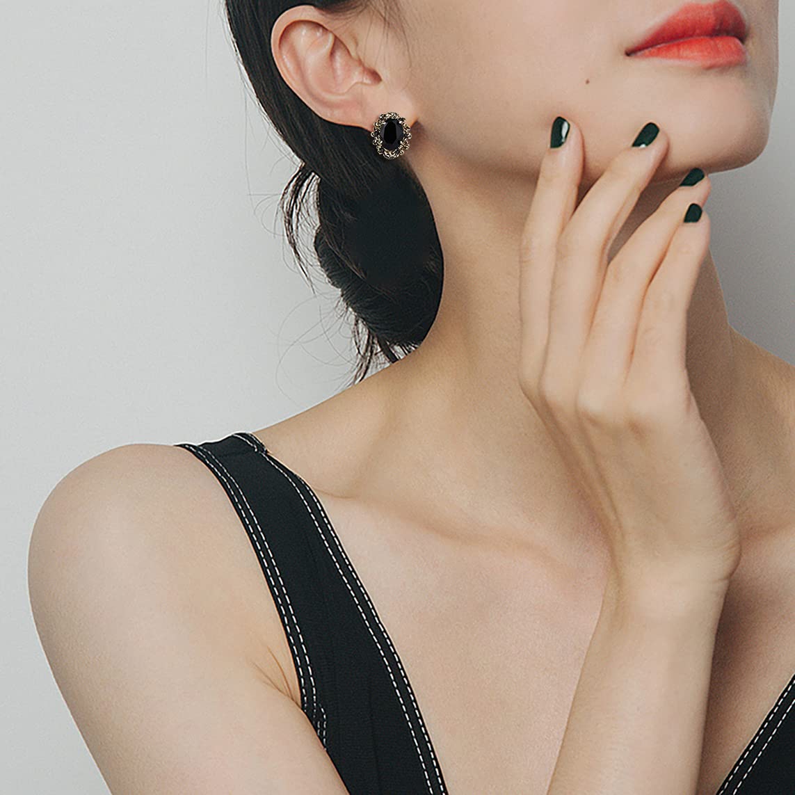 Aretes de tuerca ovalados inspirados en camafeo con cristales y cristales de estilo victoriano para mujer, Cristal Metal 4