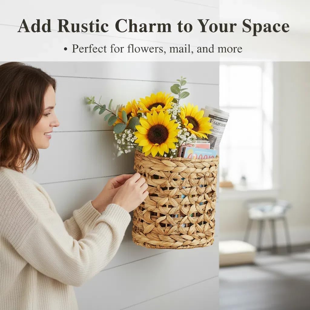 Set of 2 Wicker Wall Hanging Basket, Natural Water Hyacinth Hanging Wicker Decorative Basket, Handmade Woven Storage Organizer for Front Door Mail Flowers Garden House Wedding Wall Decorations
