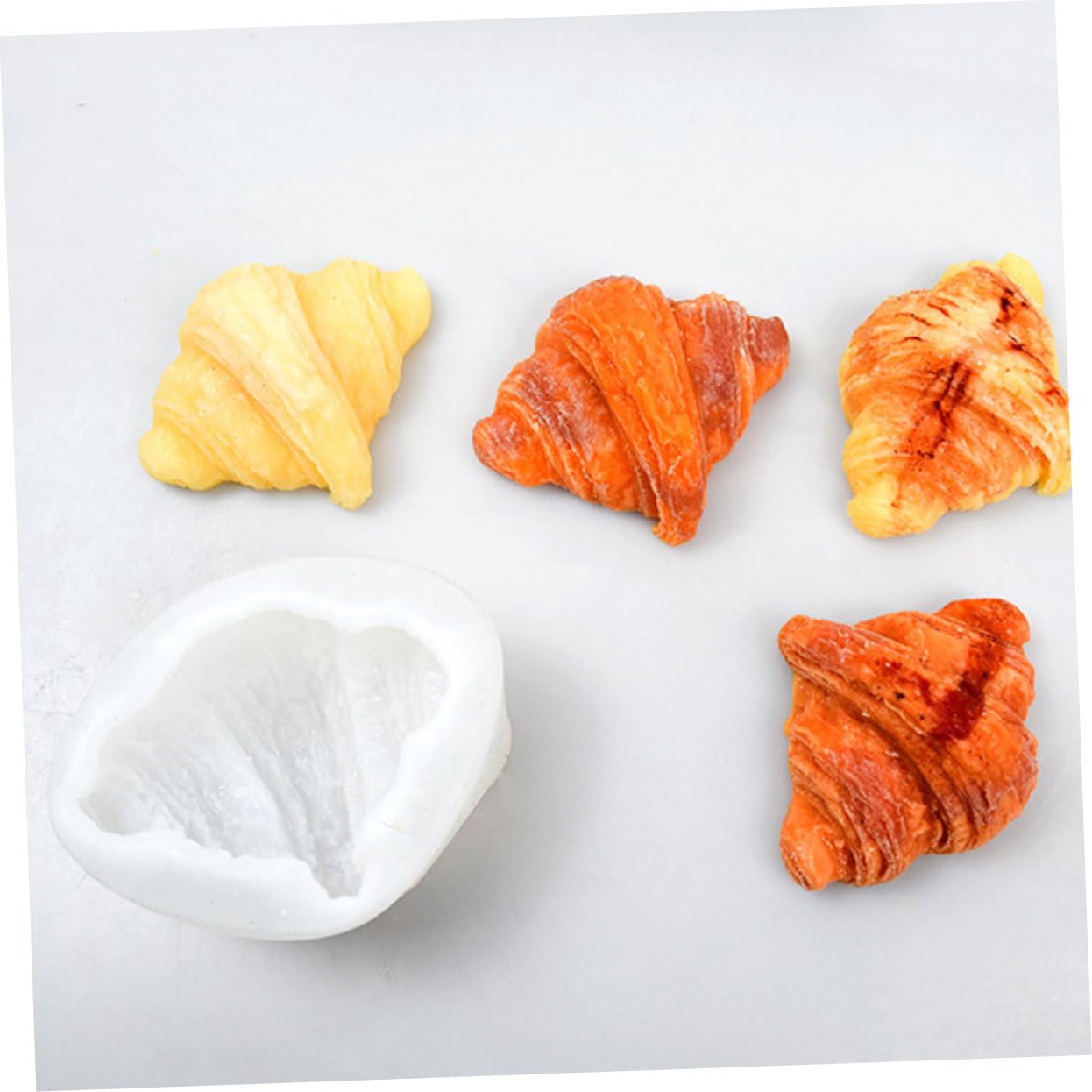 2 Stück Silikon Croissantform zum Backen, Wiederverwendbar, Weiß