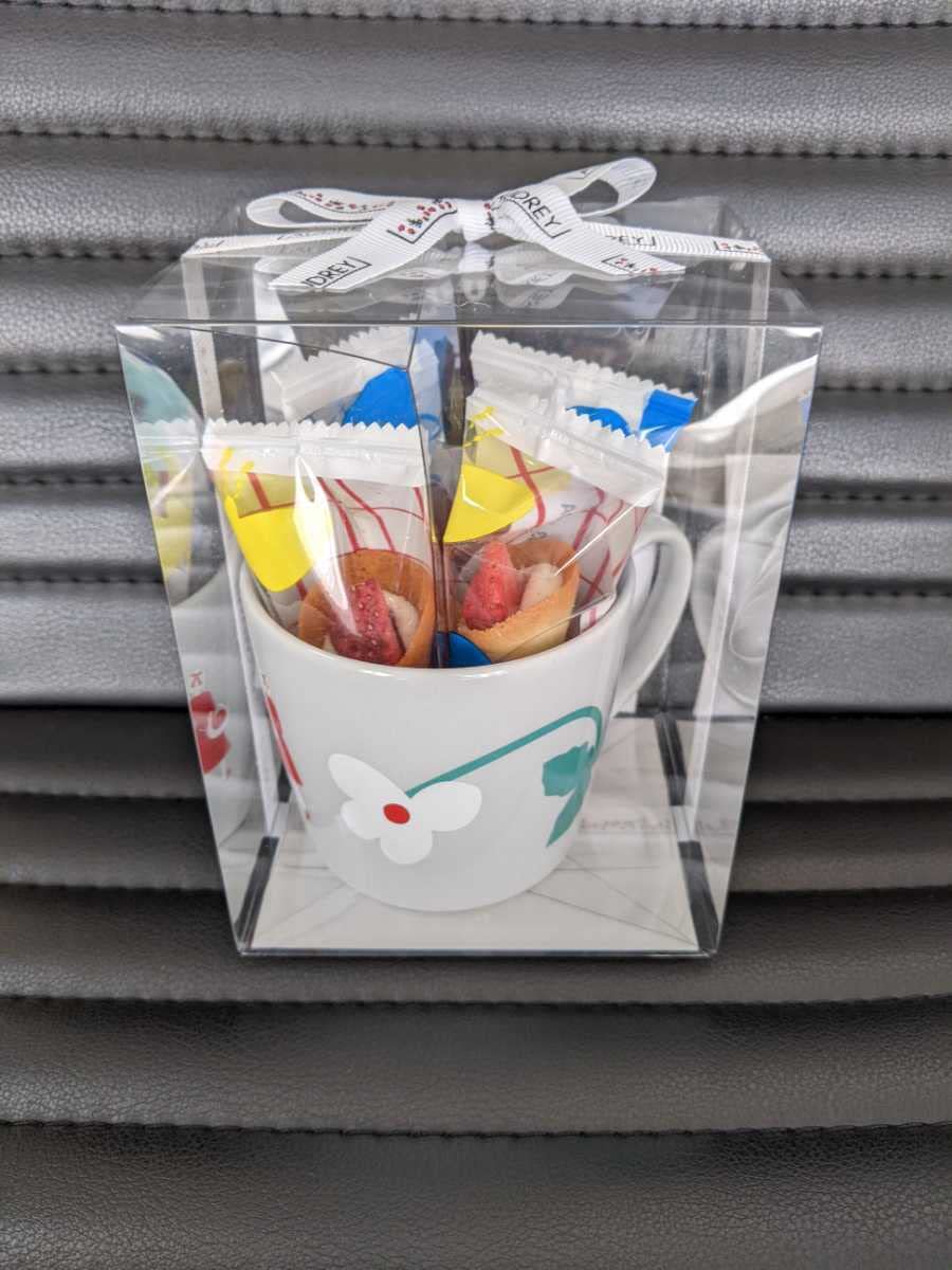 Amazon.co.jp: 名古屋限定 マグカップ ショッパー付き オードリー