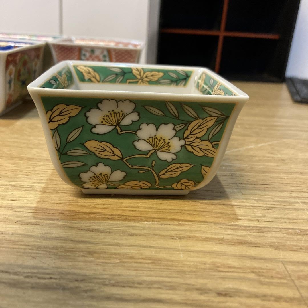 Amazon.co.jp: 林斎 小鉢 有田焼 6個セット 色絵 絵変わり 古伊万里