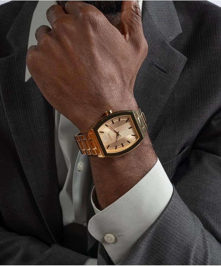 Amazon.co.jp: [Guess] 腕時計 GUESS Mens Gold Tone Analog Watch