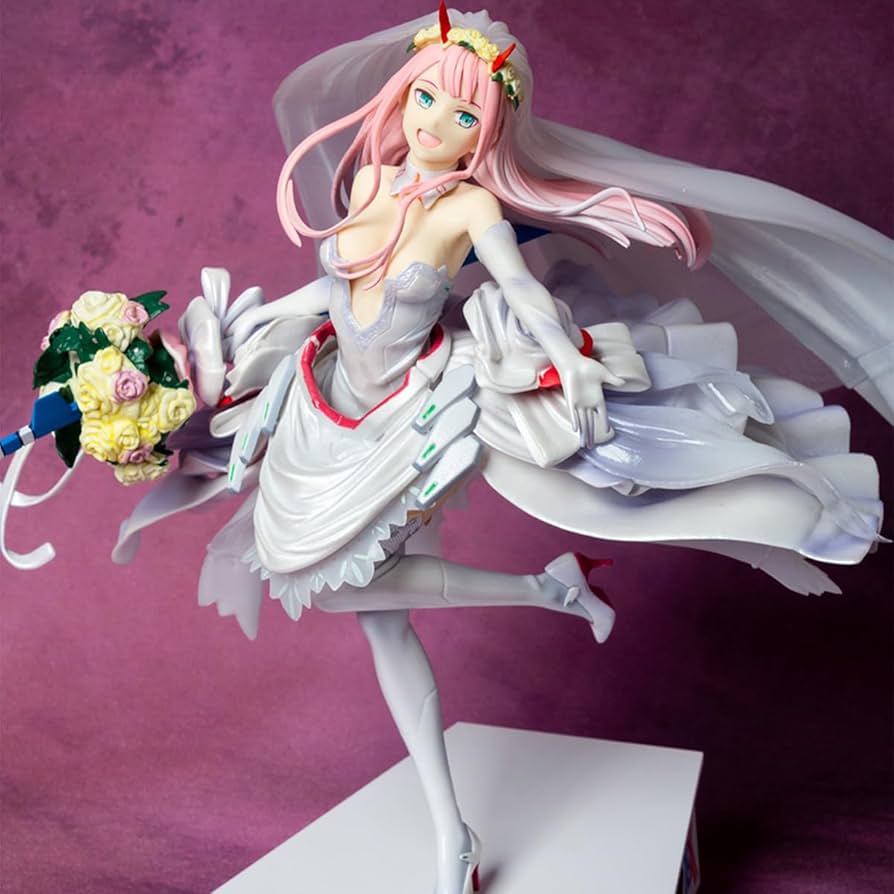 Amazon.com: RZAHUAHU Darling in The FRANXX 02 Figure 1/7 Anime