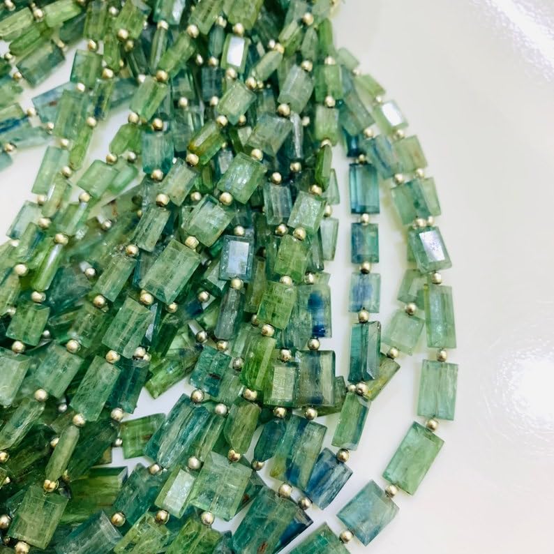 Perles de cyanite verte naturelle à facettes 33 cm pour création de bijoux