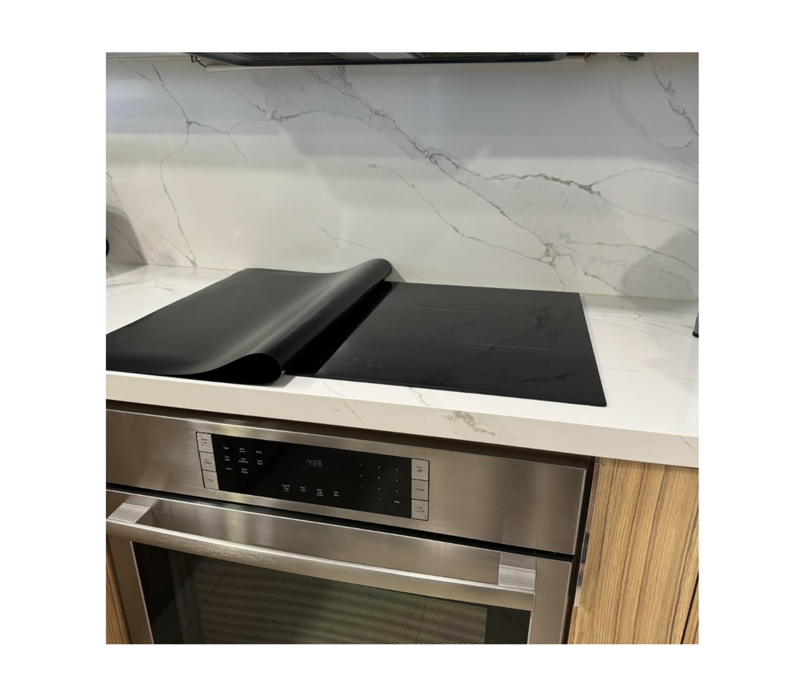 Large Multifunctional Induction Cooktop Protector Mat 20.4x29.9 Inches, Induction Cooktop Cover, Antiscratch Non-Slip Glass Stovetop Cover Protector, Heat Resistant, Silicone Stove Mat