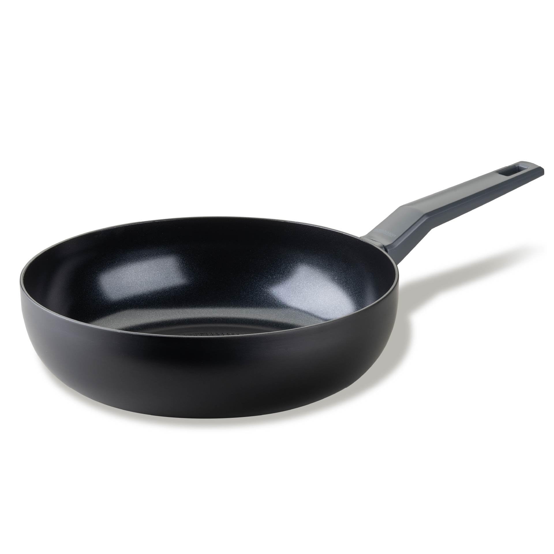 Fackelmann STATEMENT 28cm Wok Frying Pan, Recycled Aluminium, Non-Stick PFAS Free Ceramic Coating, Honeycomb Base Structure, Comfort Grip Handle, All Stoves Including Induction, 47x28x8cm, Ash Grey