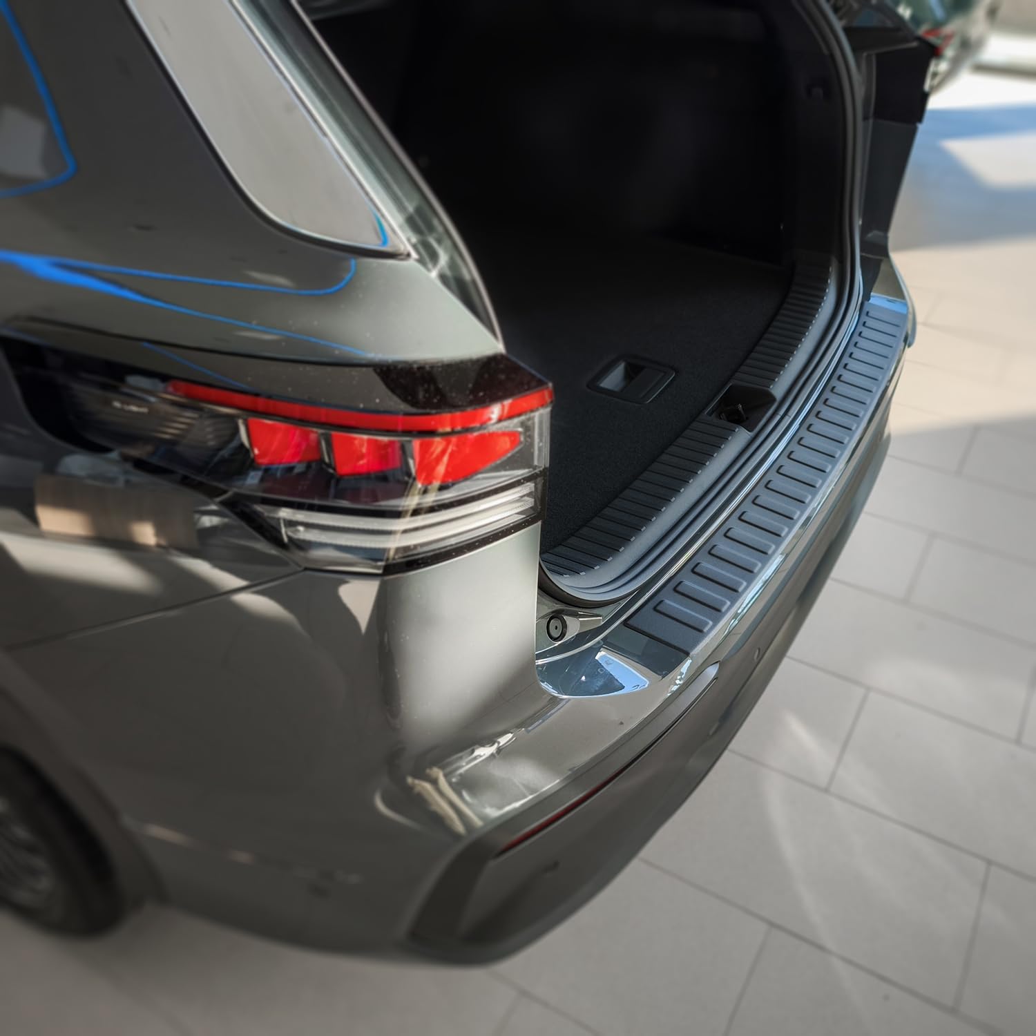 tuning-art L3130 Edelstahl Ladekantenschutz passend für Volkswagen Tayron 2024- Pulverbeschichtet