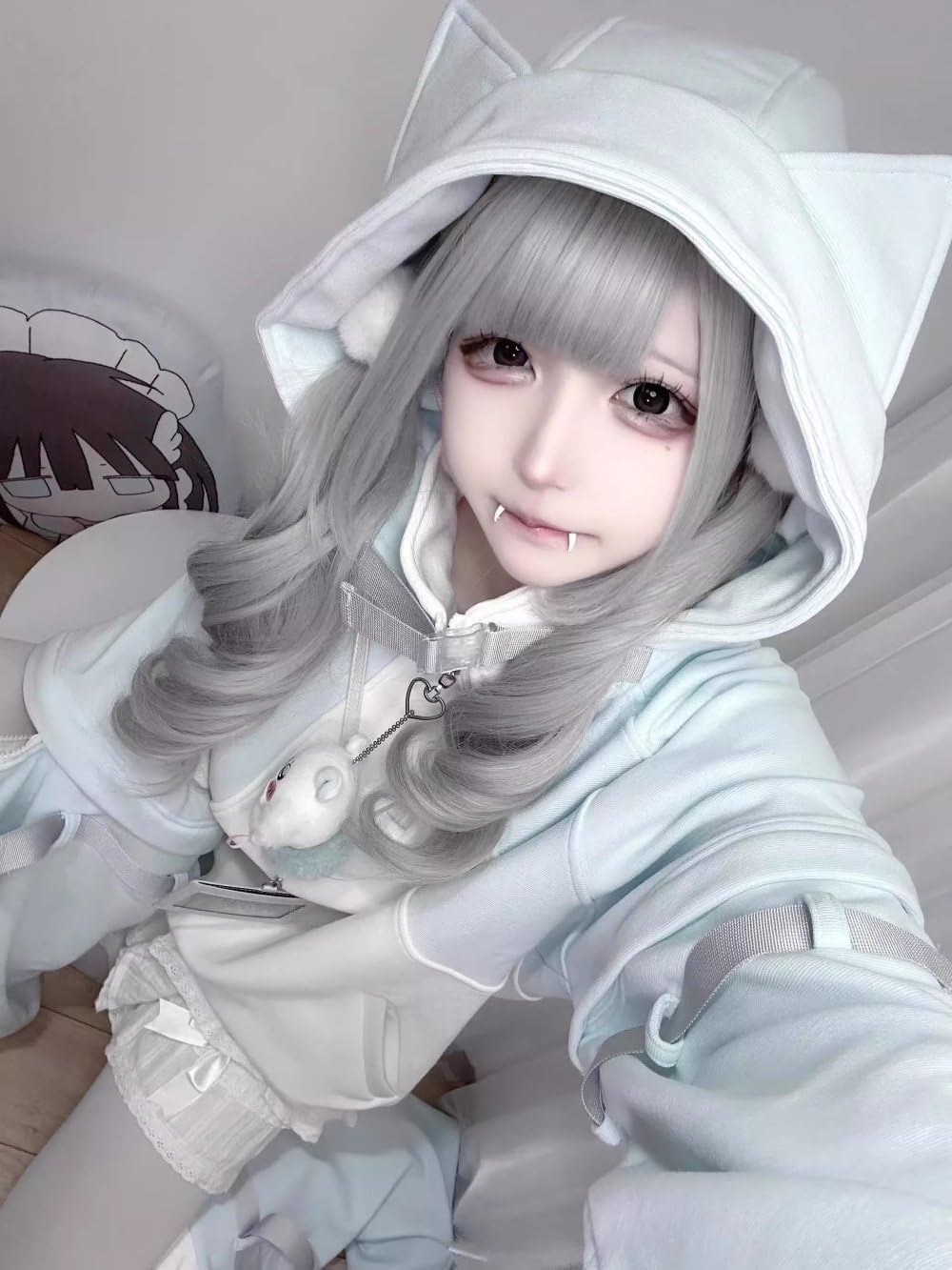 Kawaii Cat Ear Hoodie Women's Y2K Harajuku Aesthetic Sweatshirt with Detachable Cuffs, Oversized Pullover Streetwear - Image 7