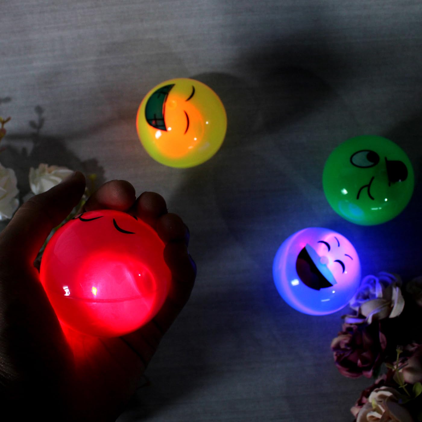 INAAYA Bouncing LED Light Up Ball Set - Glow in Dark Emoji Balls for Kids' Fun Play - Flashing Return Gift Items for Children (Set of 4)