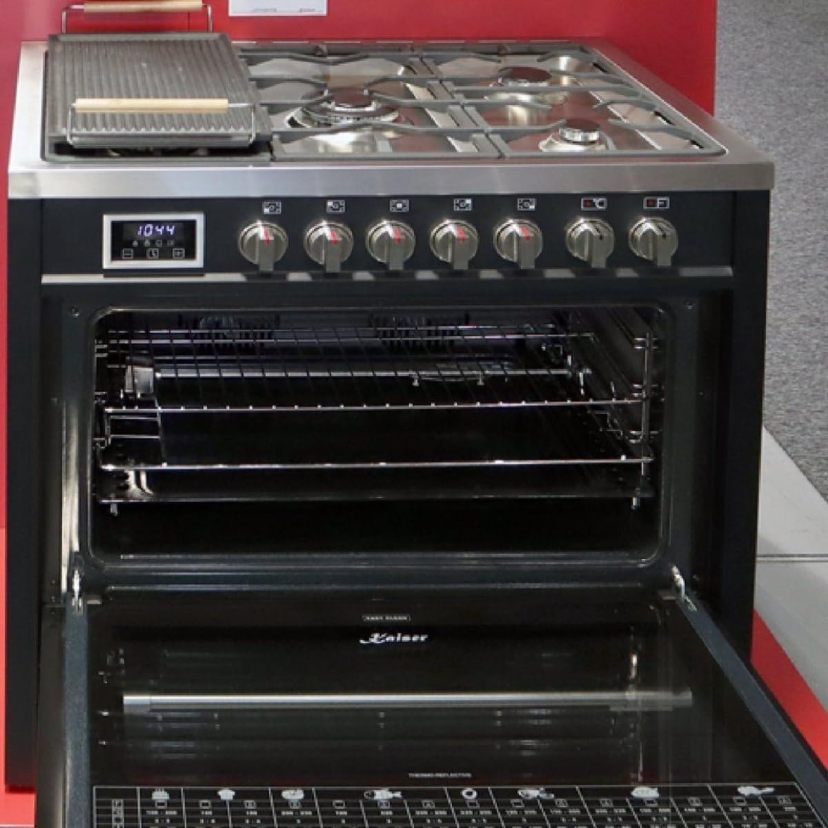 Kaiser HGE 93505 S Turbo · Gas Elektro Standherd 90 cm · Freistehender Range Cooker · Gaskochfeld 5 Zonen mit 4,5 kW WOK · XXL Elektro-Backofen 115 L · 8 Funktionen · Erdgas/Propangas