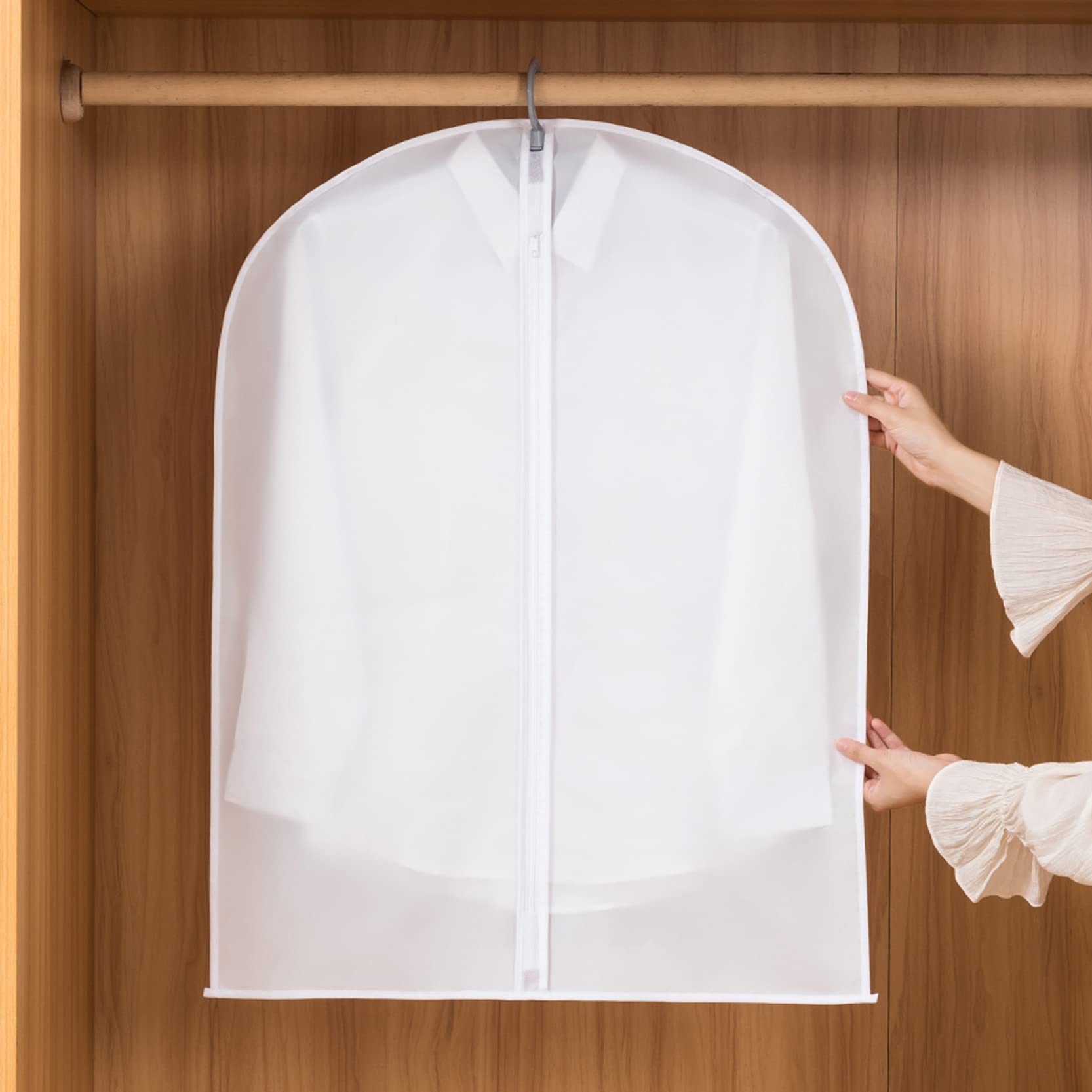 Lot de 6 housses à vêtements avec fermeture éclair, anti-poussière, anti-mites, housses de vêtements suspendues, sacs de rangement, housse transparente imperméable et lavable, A-60 x 80 cm (A 60