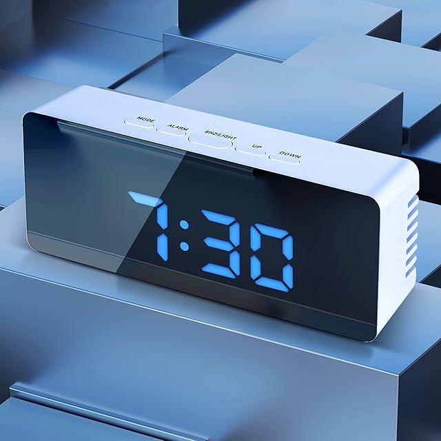 Alarm Clocks Bedside, Mirror Alarm Clock Led Display with Snooze Time Temperature Function, Travel Alarm Clocks for Travel, Bedroom, Office - Digital Alarm Clock Battery Power