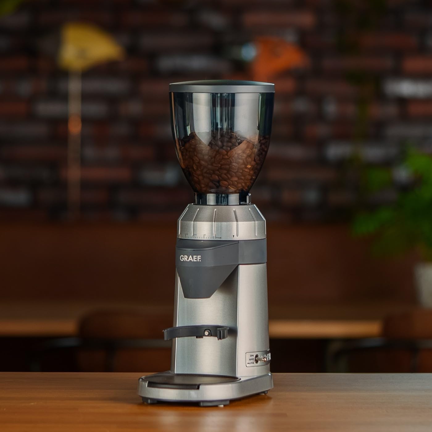 GRAEF CM800 - Elektrische Kaffeemühle Aluminiumgehäuse Bohnenbehälter 350 g Edelstahl-Kegelmahlwerk 40 Mahlgrade Kaff...