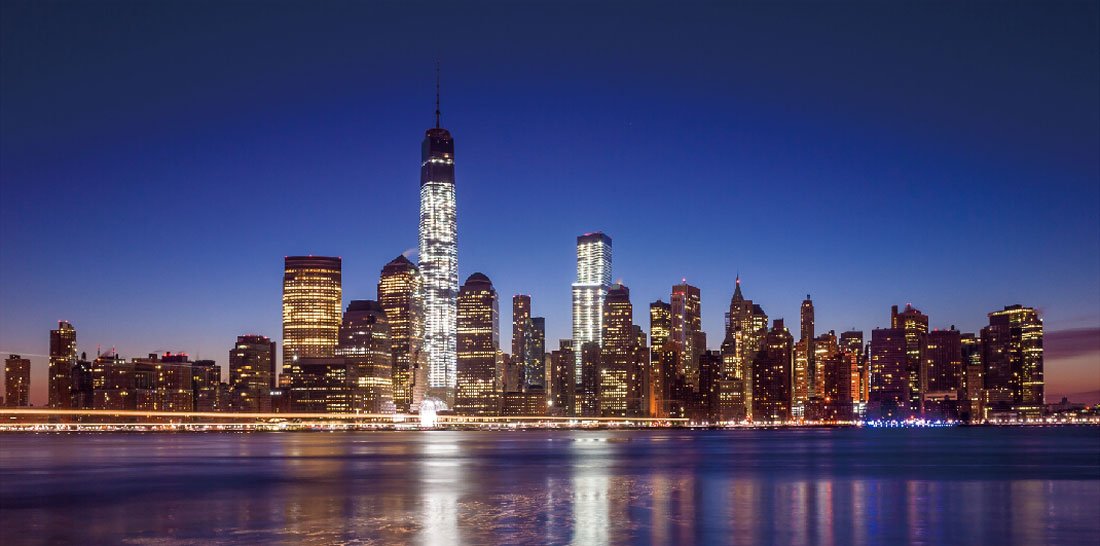 Mendler LED-Bild, Leinwandbild Leuchtbild Wandbild, Timer MVG-zertifiziert 100x50cm - One World Trade Center, flackernd
