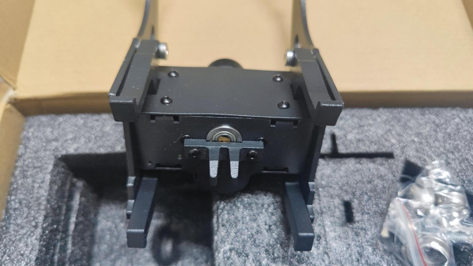 Tesla Model Y Juniper Front License Plate Bracket (2026) | Lockable No Drill License Plate Mount Kit with Anti-Theft Features