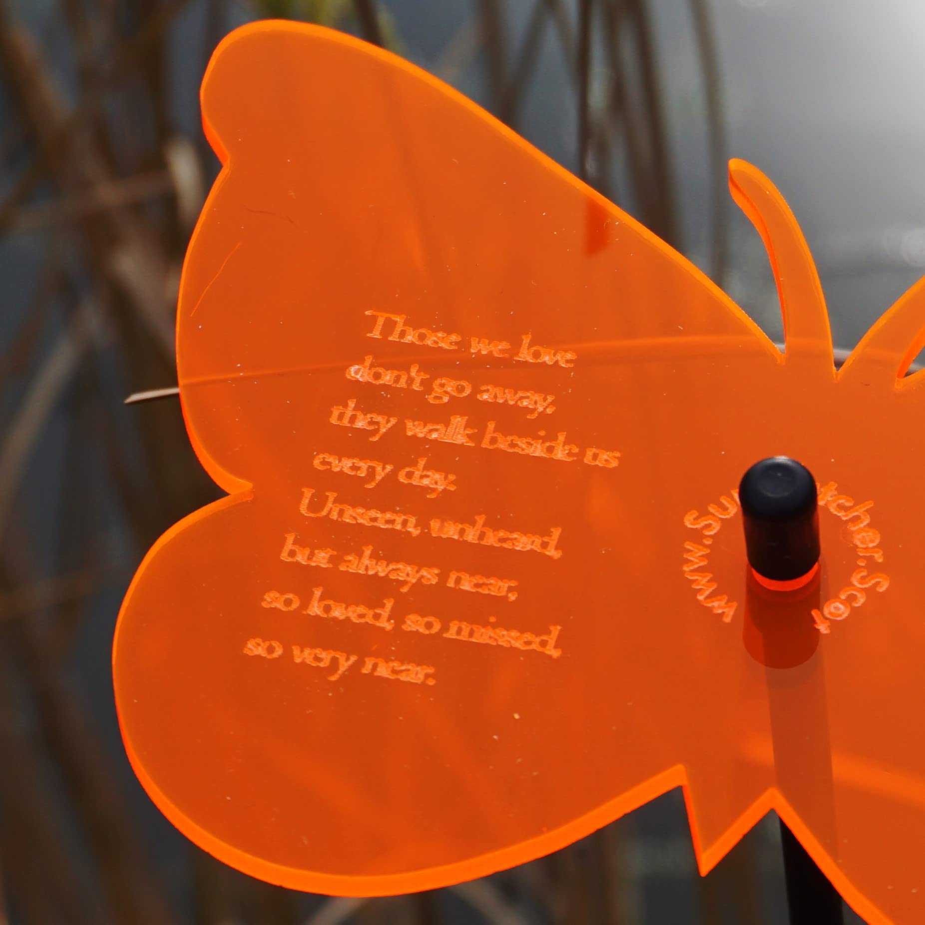 Personalised Commemorative Sun Catcher Ornament With Chosen Remembrance Memorial Message 75cm/29.5 inch high Suitable for Outdoor or Indoor, Colour:fluorescent Orange