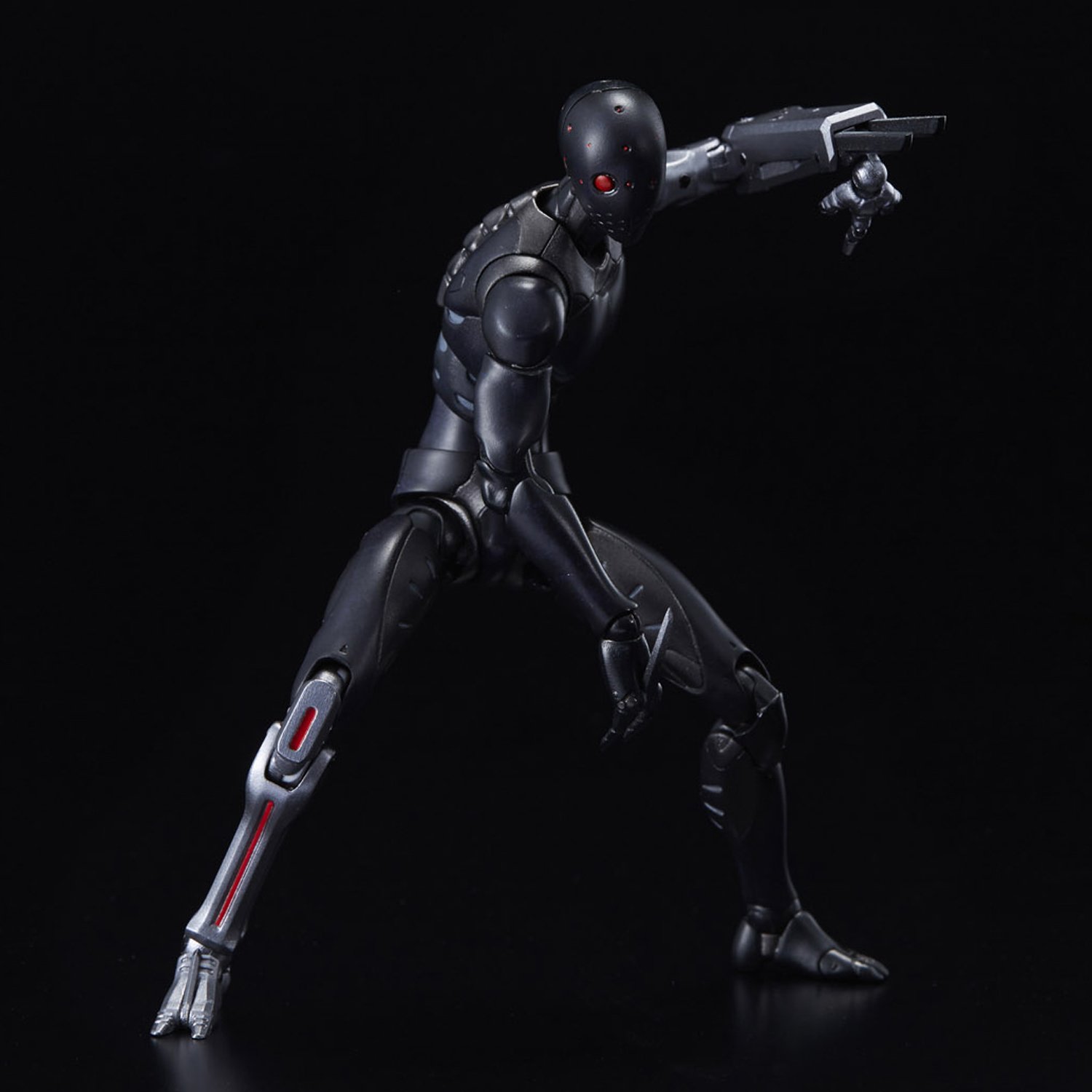 Amazon.co.jp: 1/12 鹵獲転用体 1/12スケールPVC&ABS製塗装済み可動 
