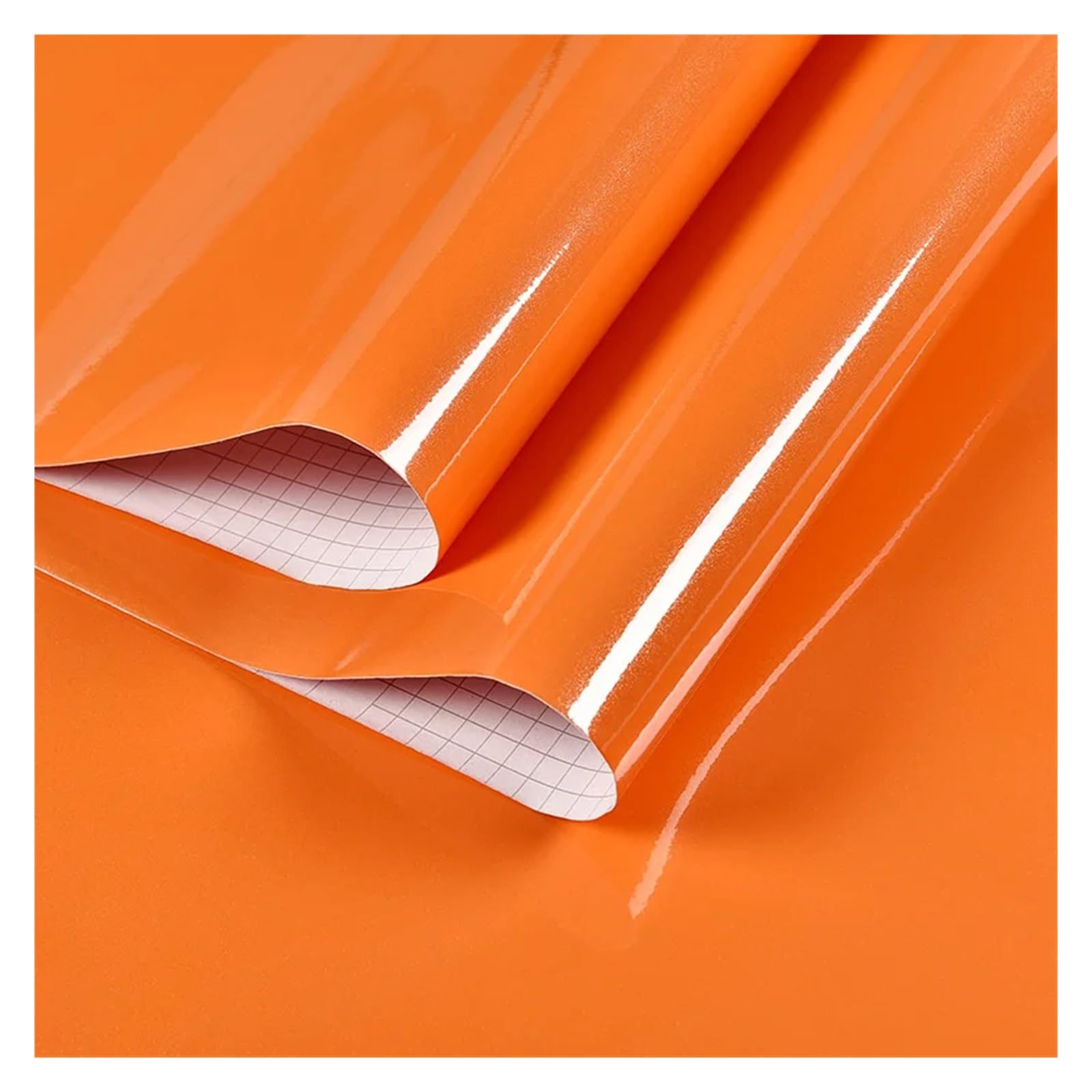 Papier peint brillant orange pour placard de cuisine et rénovation de meuble abîmé