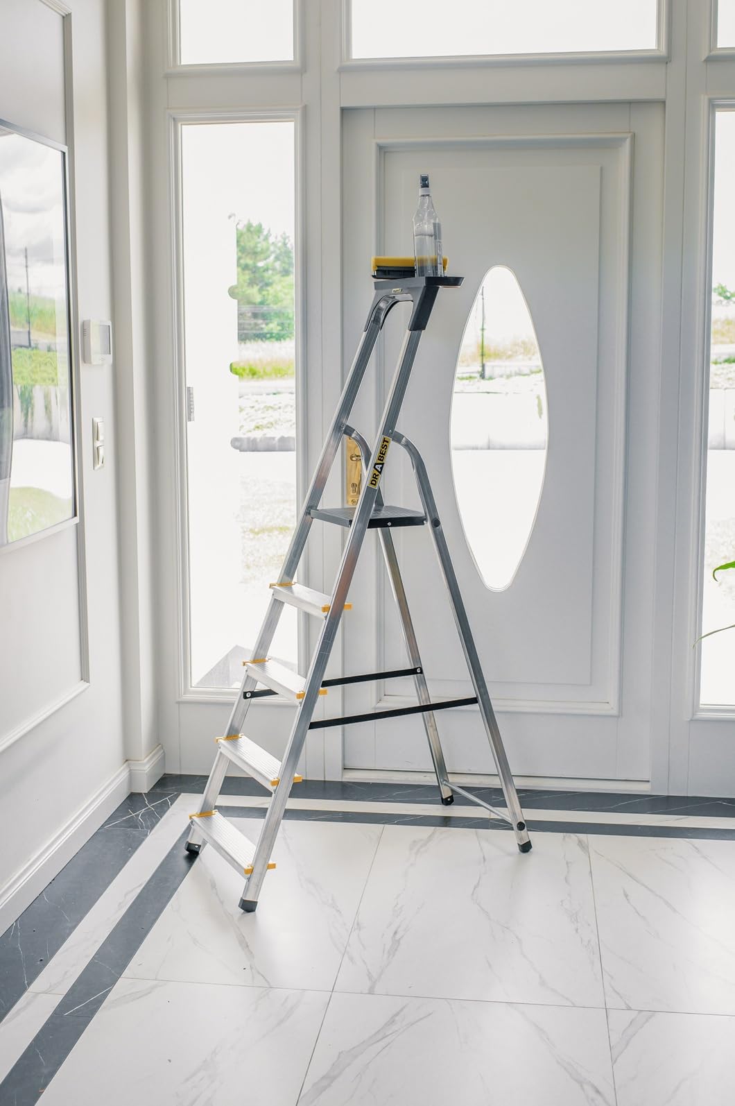 Drabest Escabeau en Aluminium 5 Marches 150 KG - Escabeau en Aluminium avec Pieds Antidérapants Et Plate-Forme De Travail - Échelles Multifonctions - 45 X 168 X 12 Cm