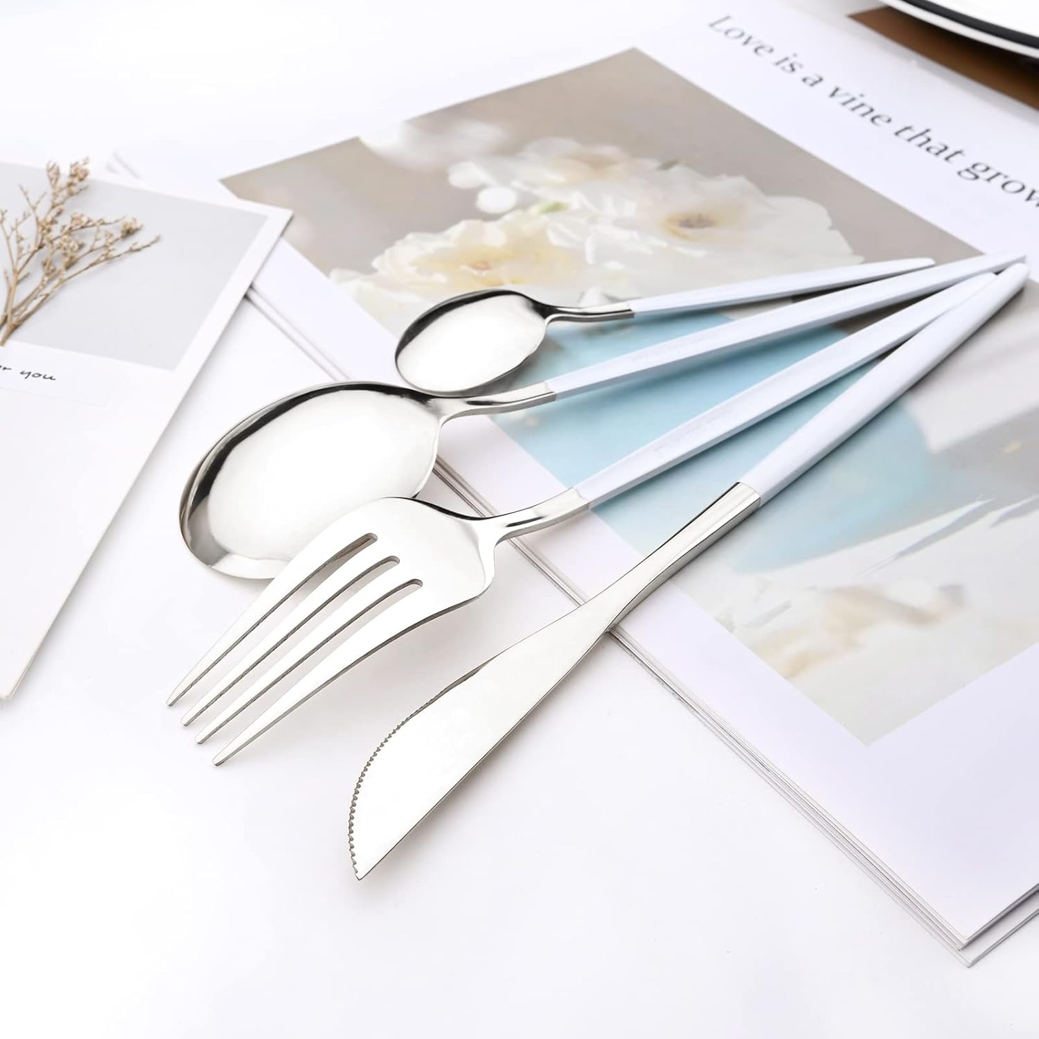 32 pcs Splicing Color handle Cutlery Set, Mirror Silver 18/0 Stainless Steel Flatware Set For 8, Metal Tableware Kitchen Utensils Include Dinner Knife/Fork/Spoon/Teaspoon, White Silver