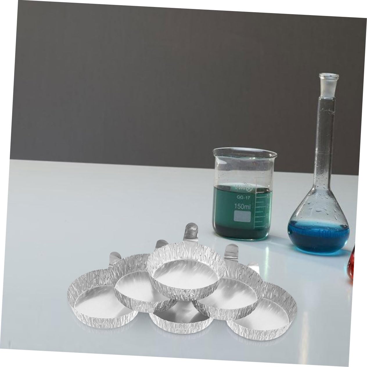 Bandejas De Pesaje De Aluminio Para Laboratorio 200 Piezas, Diámetro 60mm (42ml), Asas y Superficie Lisa Para Manipulación De Muestras En Análisis Químicos
