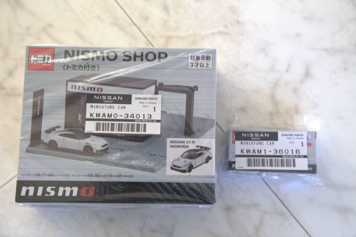 トミカタウン NISMO SHOP + トミカ GT-R (R35） ニスモフェスティバル