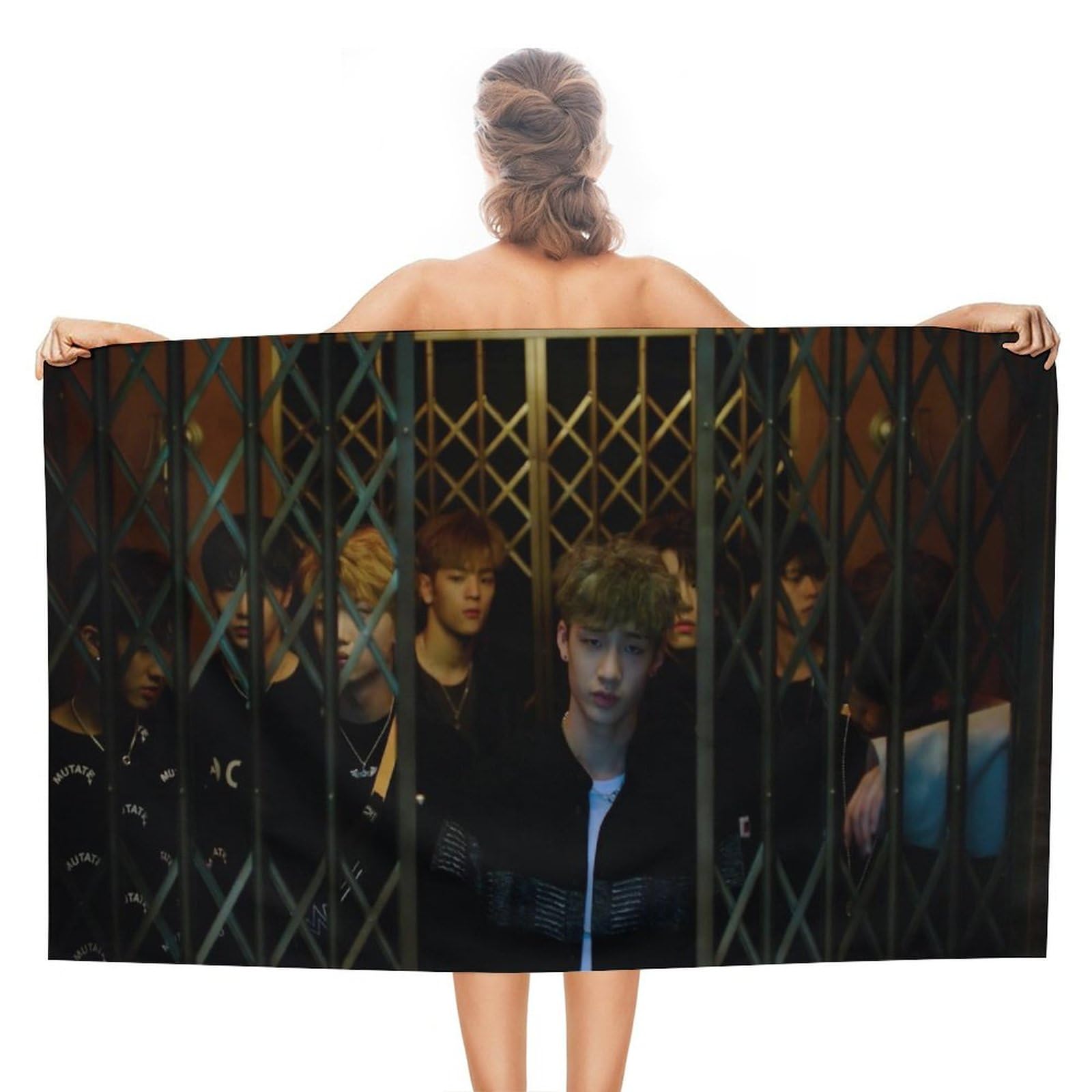 ストレイキッズ タオル バスタオル　ビーチタオル Amazon.co.jp: Stray Kids すとれい きっず バンチャン ビーチ