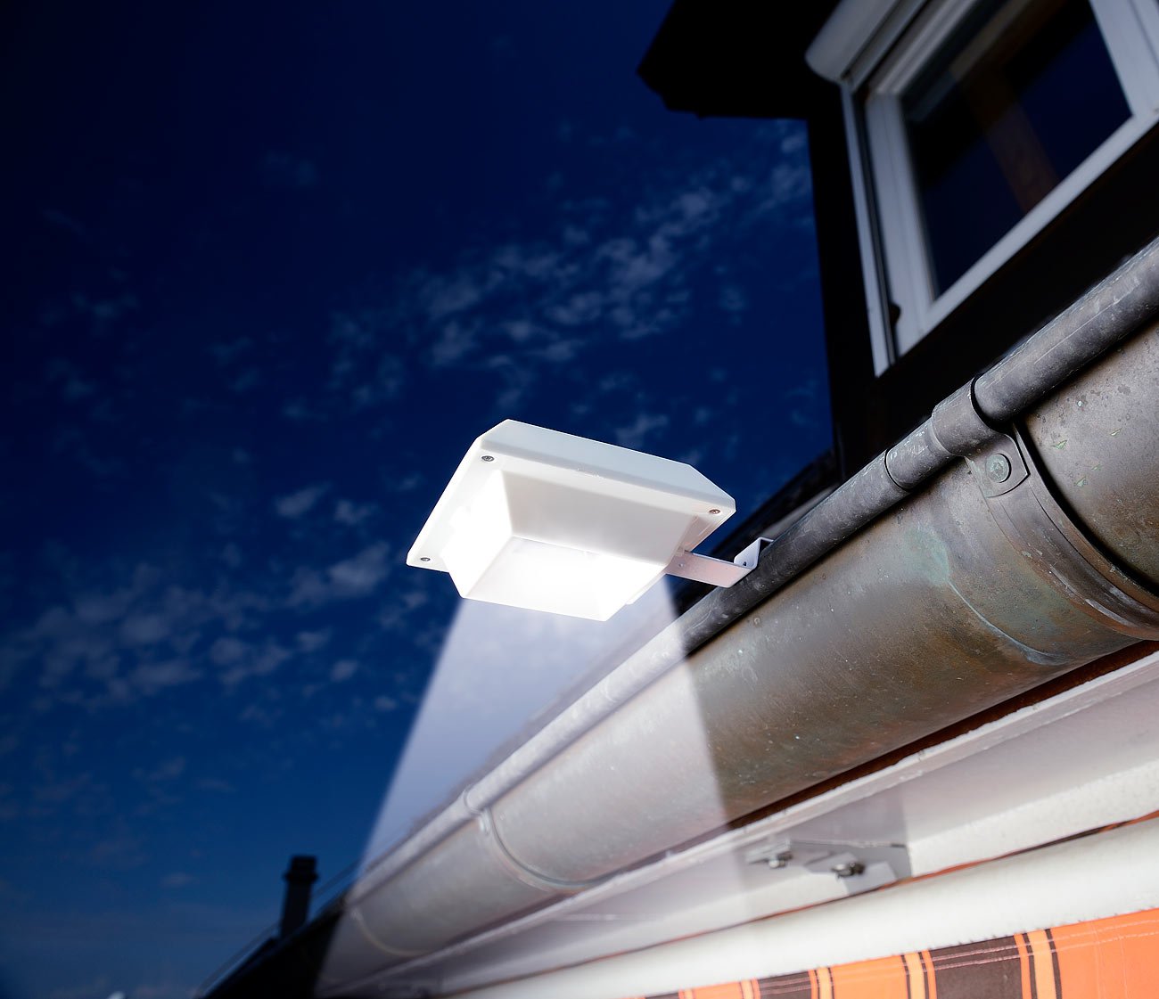 6er Set LED Solarleuchten Für Die Dachrinne - Mit Lichtsensor, IP65, Außenbeleuchtung