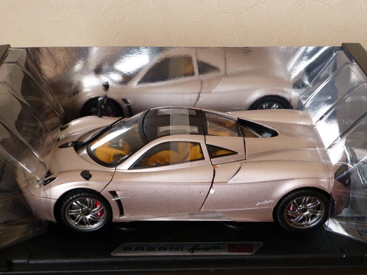 レア！モーターマックス 1/18 パガーニ・ウアイラ Amazon | MOTORMAX リミテッドエディション 1/18 パガーニ