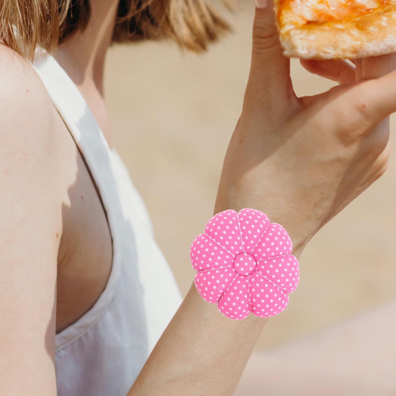 SOESFOUFU Pin Cushion Wrist Band - Pumpkin Needle Cushion for Sewing - Wearable Needle Pincushion with Elastic Strap for Embroidery and Sewing Projects