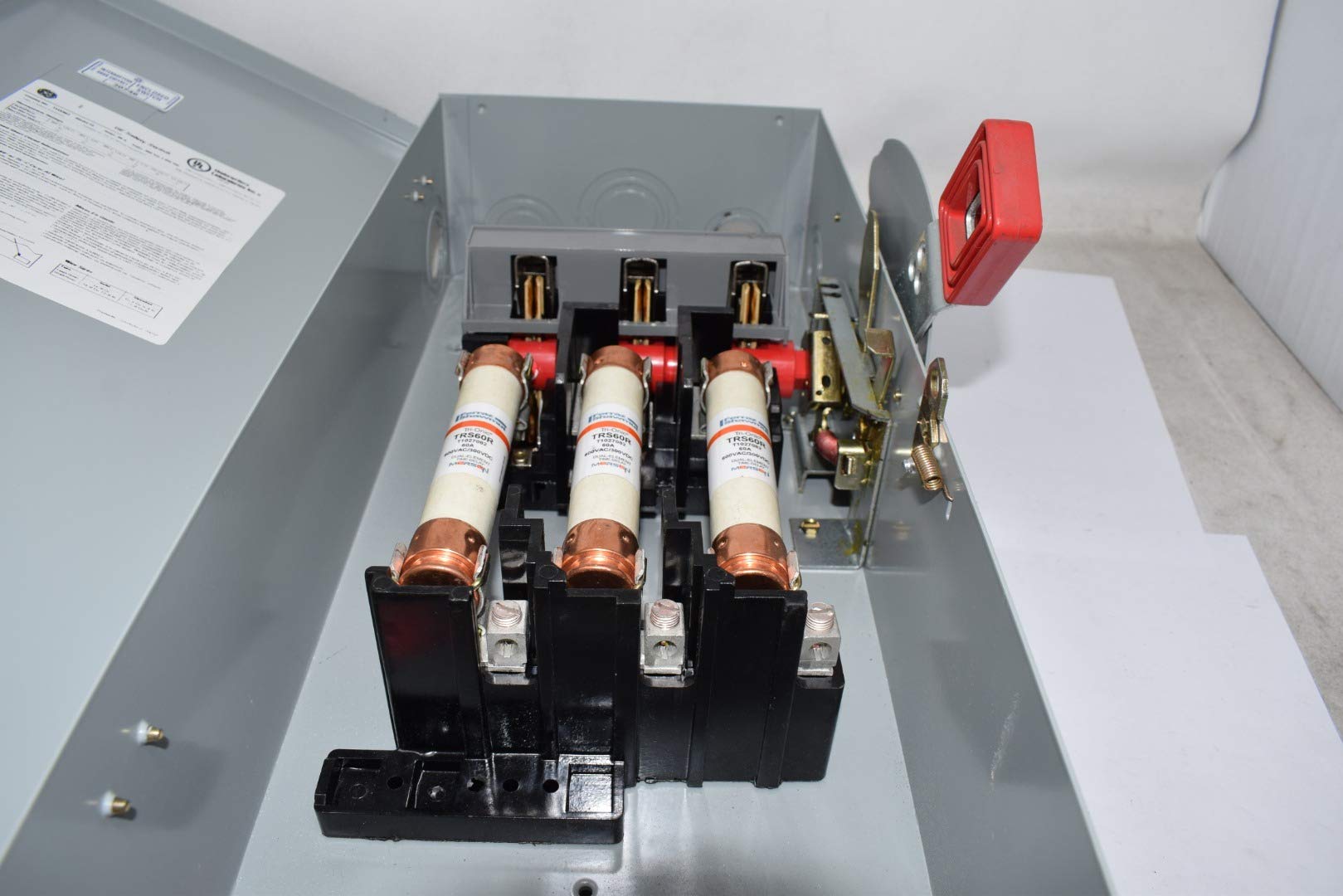 GE TH3362 3 Wire 3 Pole Fusible Type TH Heavy-Duty Safety Switch