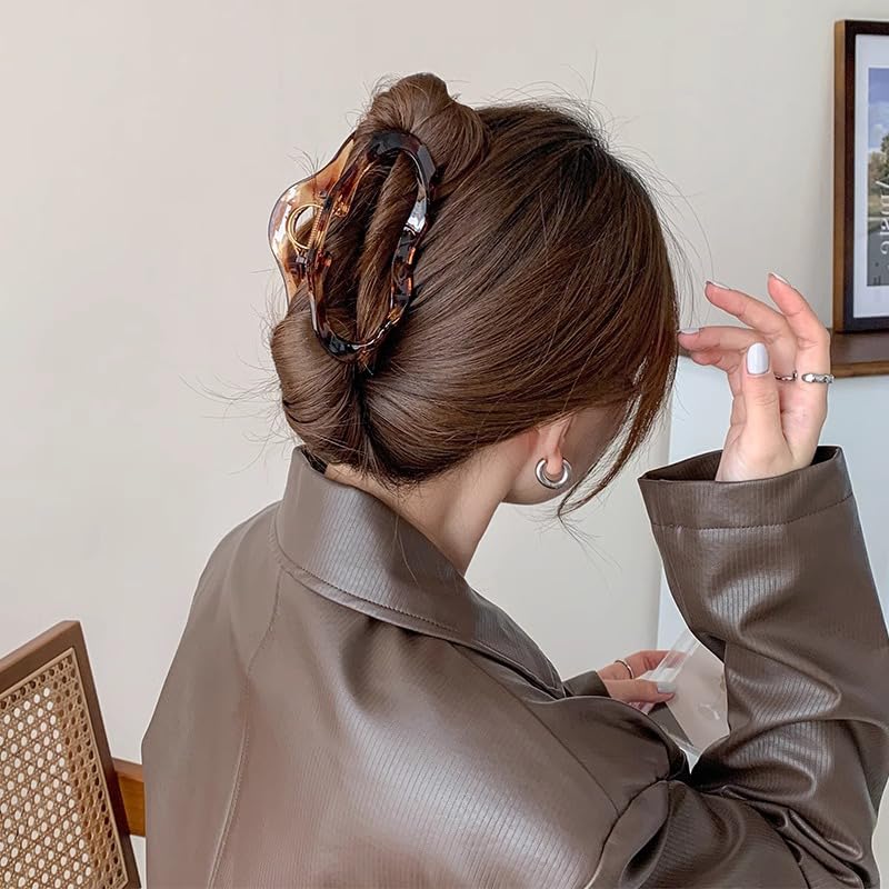 1Pack Cloud Hair Claw Clips for Women Girls Large Amber Color Acrylic Hair Clips Fashion Cloud Shaped Jaw Clip Strong Hold Hair Barrettes Non-Slip Hair Grip Clip for Wedding Party Hair Accessories - Image 4