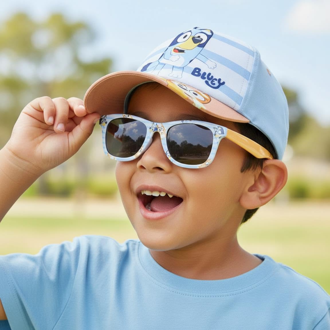 Bluey Gorra y Gafas de Sol Infantil Protección UV400 Filtro Categoría 3 Azul y Marrón