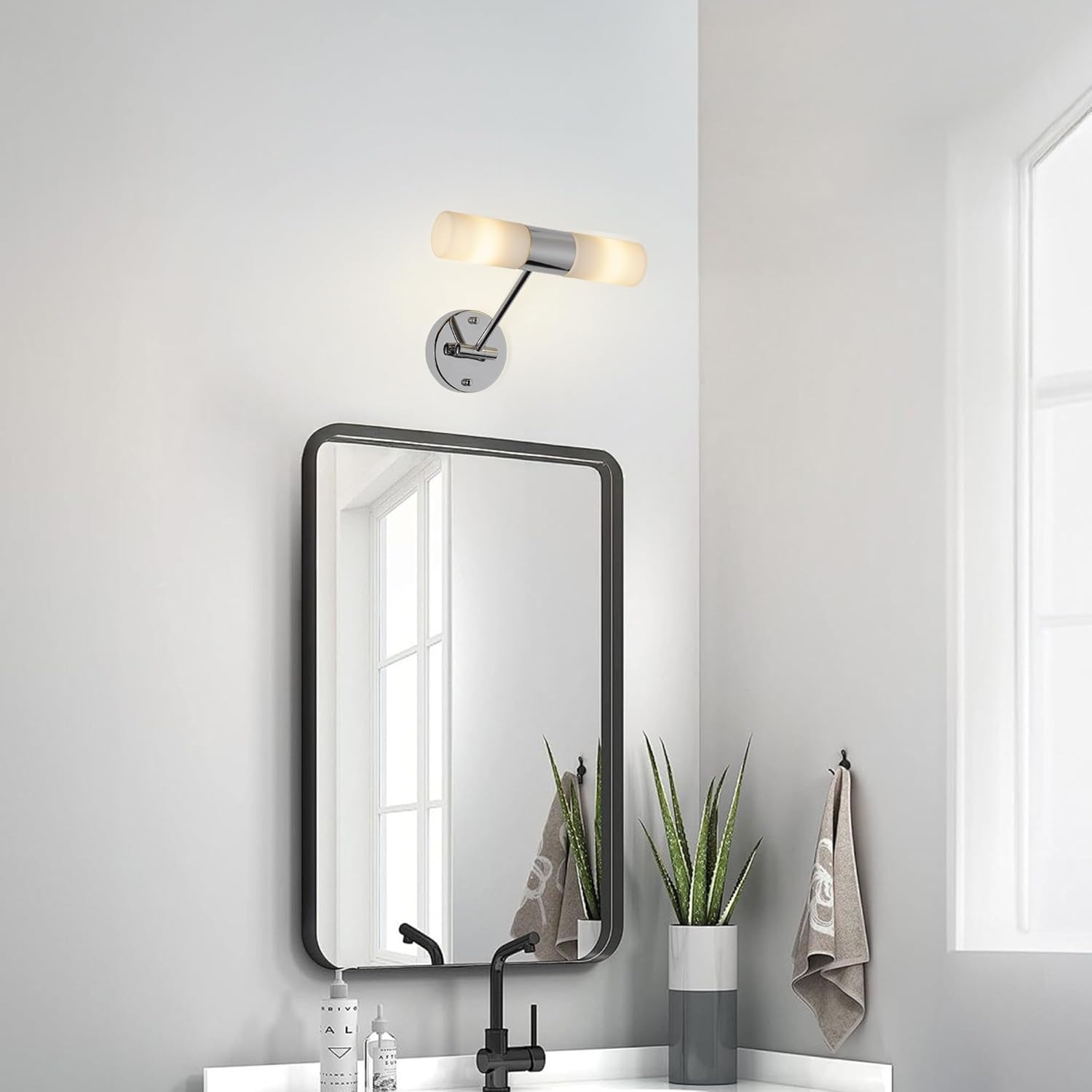 Alpinaluz Applique da Parete 2×E14 Vetro Metallo Cromato IP44 Doppia Luce | Braccio girevole per orientare le due luci in orizzontale o verticale: bagno, specchio, toeletta, corridoio, camera