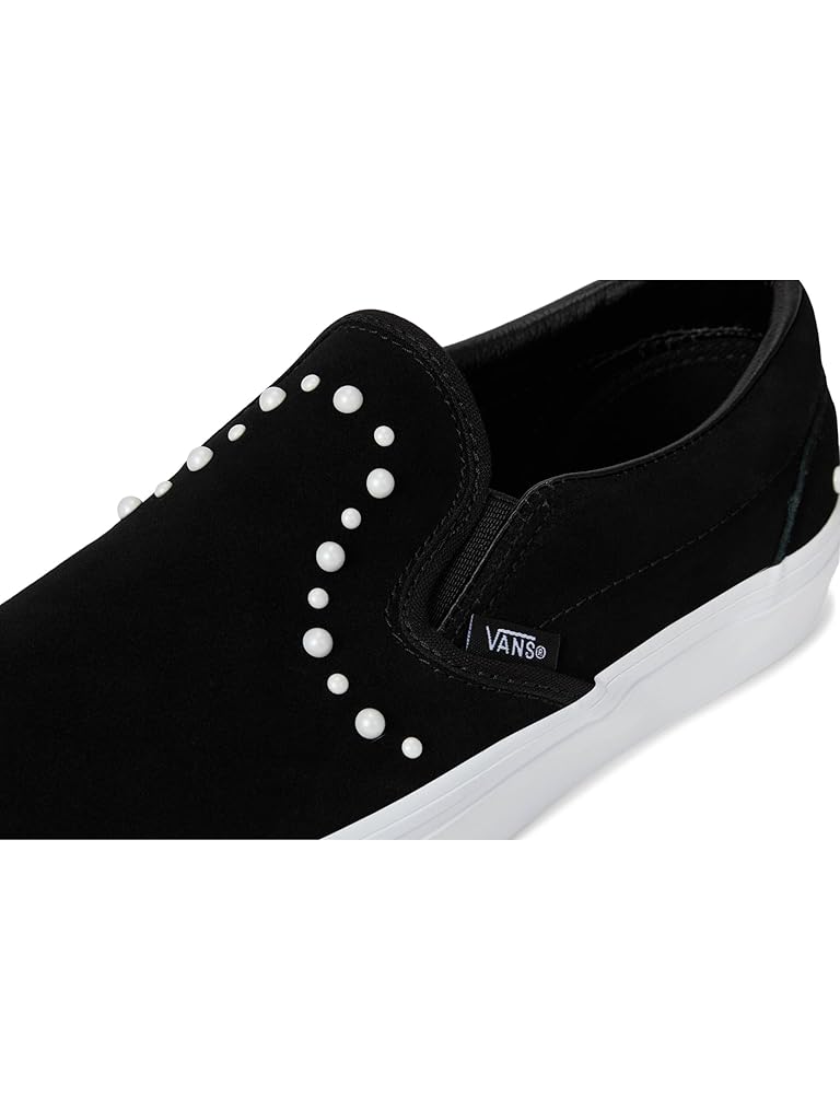 Black Vans Classic Slip-On