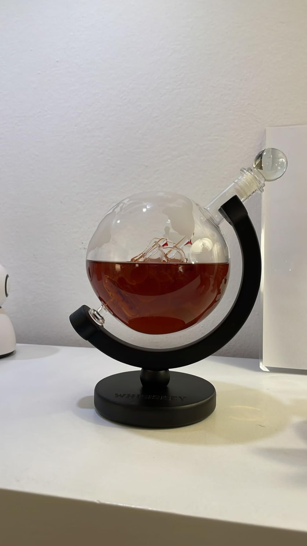 Decanter Per Whisky A Forma Di Mappamondo 850ml - Con 2 Bicchieri E Incisione Personalizzata - Foto 7