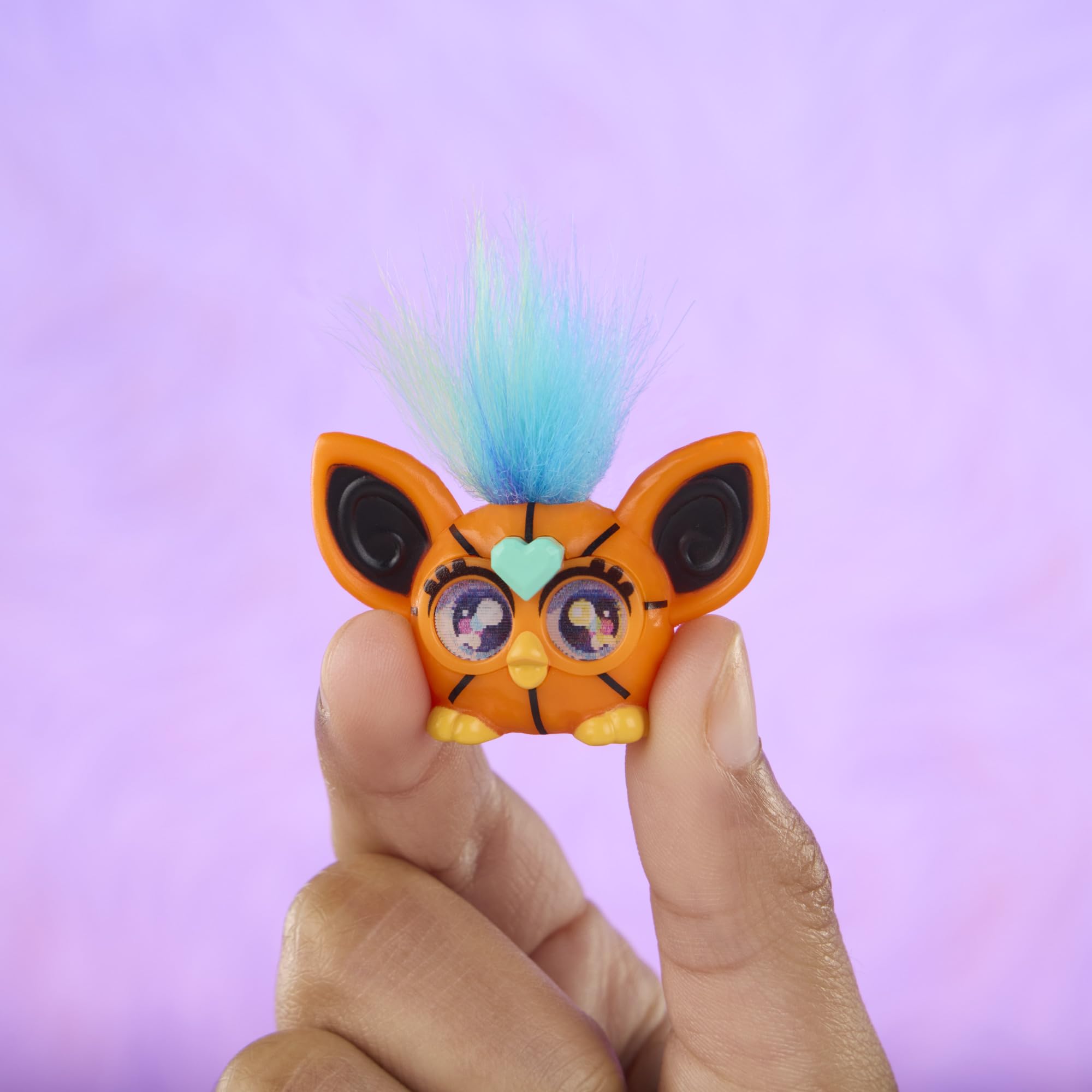 Sześciopak miniaturowych zabawkowych figurek Furby z motywami sportowymi, kolekcjonerskie figurki o wysokości 2,54 cm, wiek: od 5 lat
