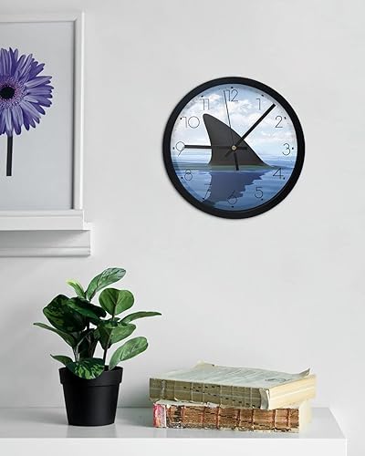 Miniatura 4 de HERBED Reloj de pared silencioso y decorativo con patrón de pez de tiburón, 10 pulgadas, reloj de pared moderno de cuarzo, funciona con pilas, para