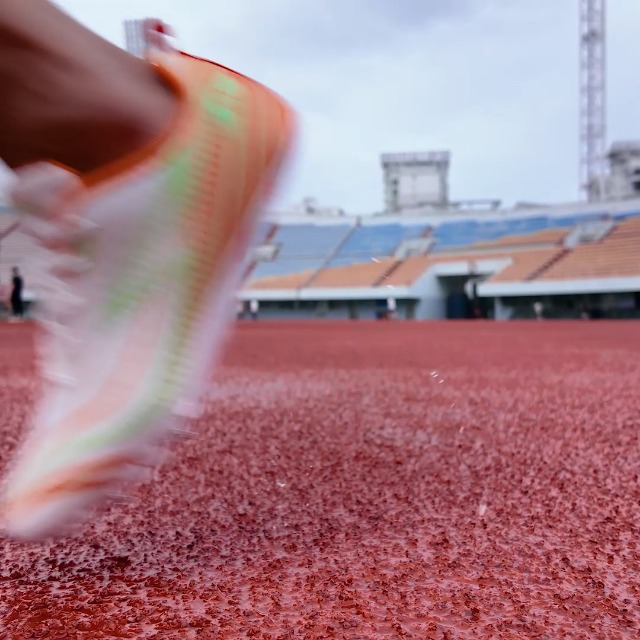 Amazon | [OKEPIA] 陸上スパイク ジュニア 中学生 短距離 100m 400m
