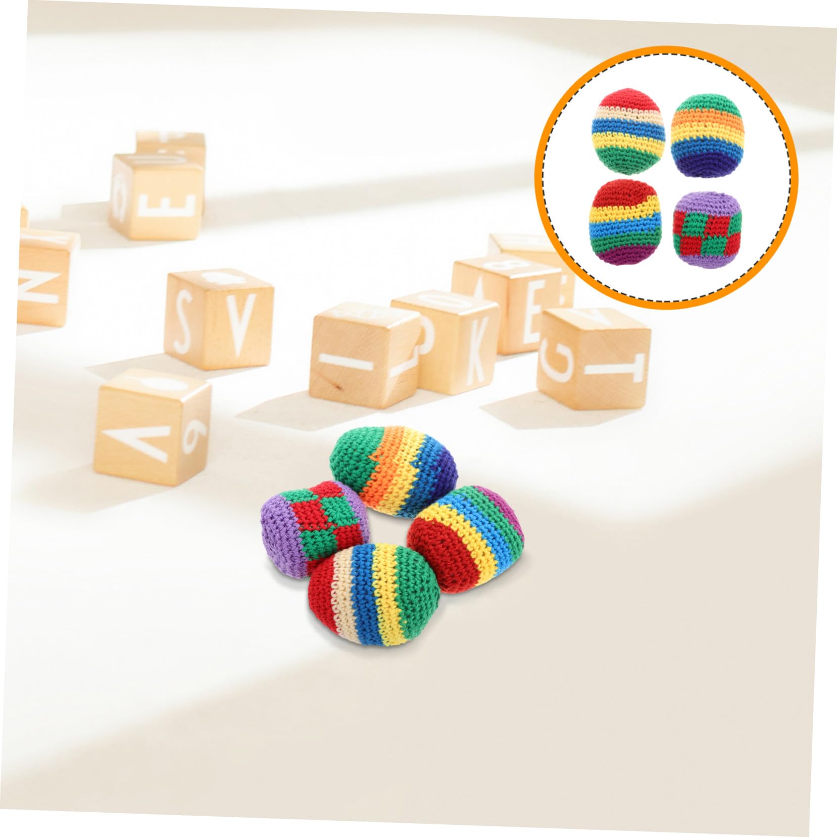 TOYANDONA 4 Stück-Pack Gestrickte Sandbälle für Kindergartenkinder aus Wollgarn Leicht und Farblich Ansprechend für Spielerisches Lernen und Outdoor Aktivitäten Zufälliger Stil