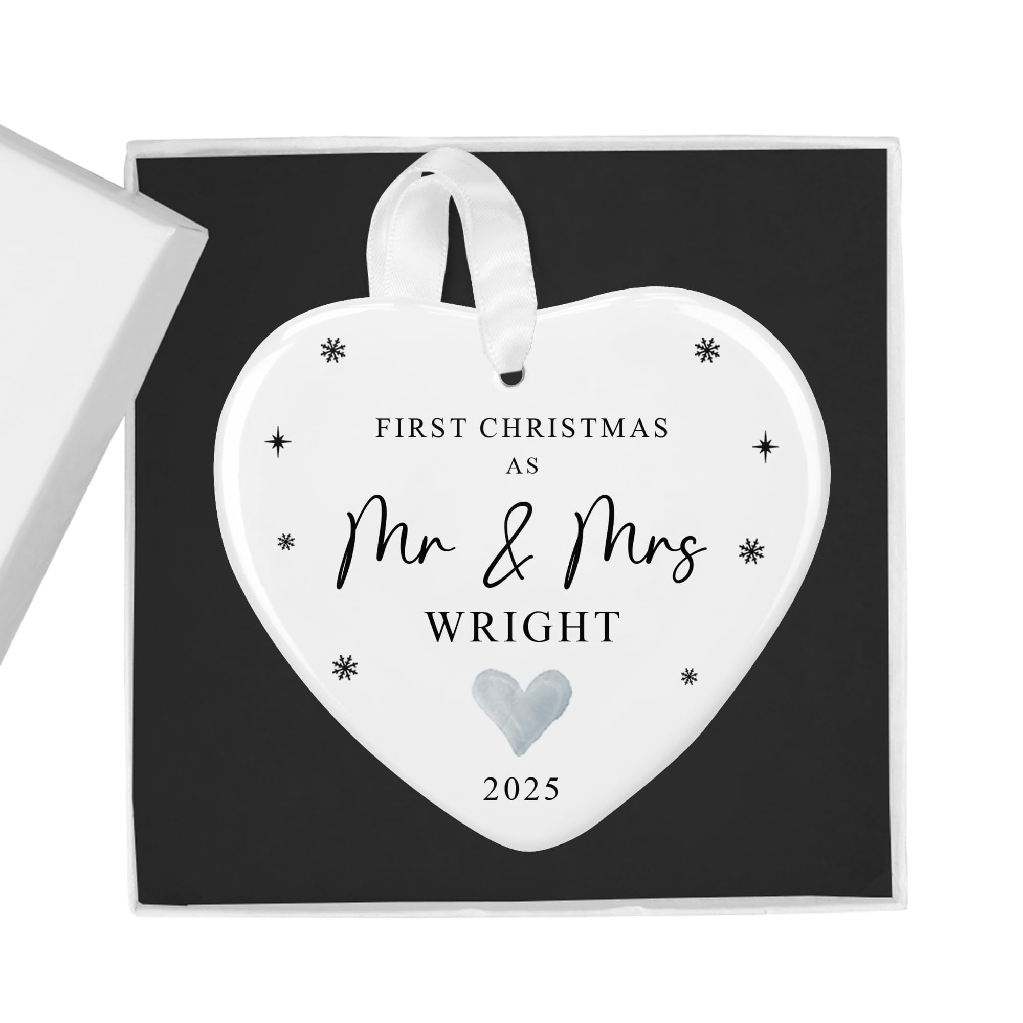 Personalised First Christmas as Mr and Mrs Bauble with Gift Box, Custom 1st Christmas Married Ornament, 1st Xmas Newlywed Christmas Ornament, 1st Xmas Married, Just Married (Heart)