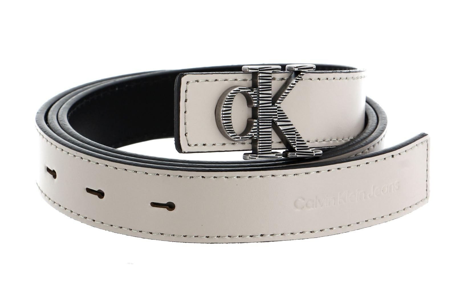 Ceinture Calvin Klein cuir beige ajustée contre les tenues sans forme