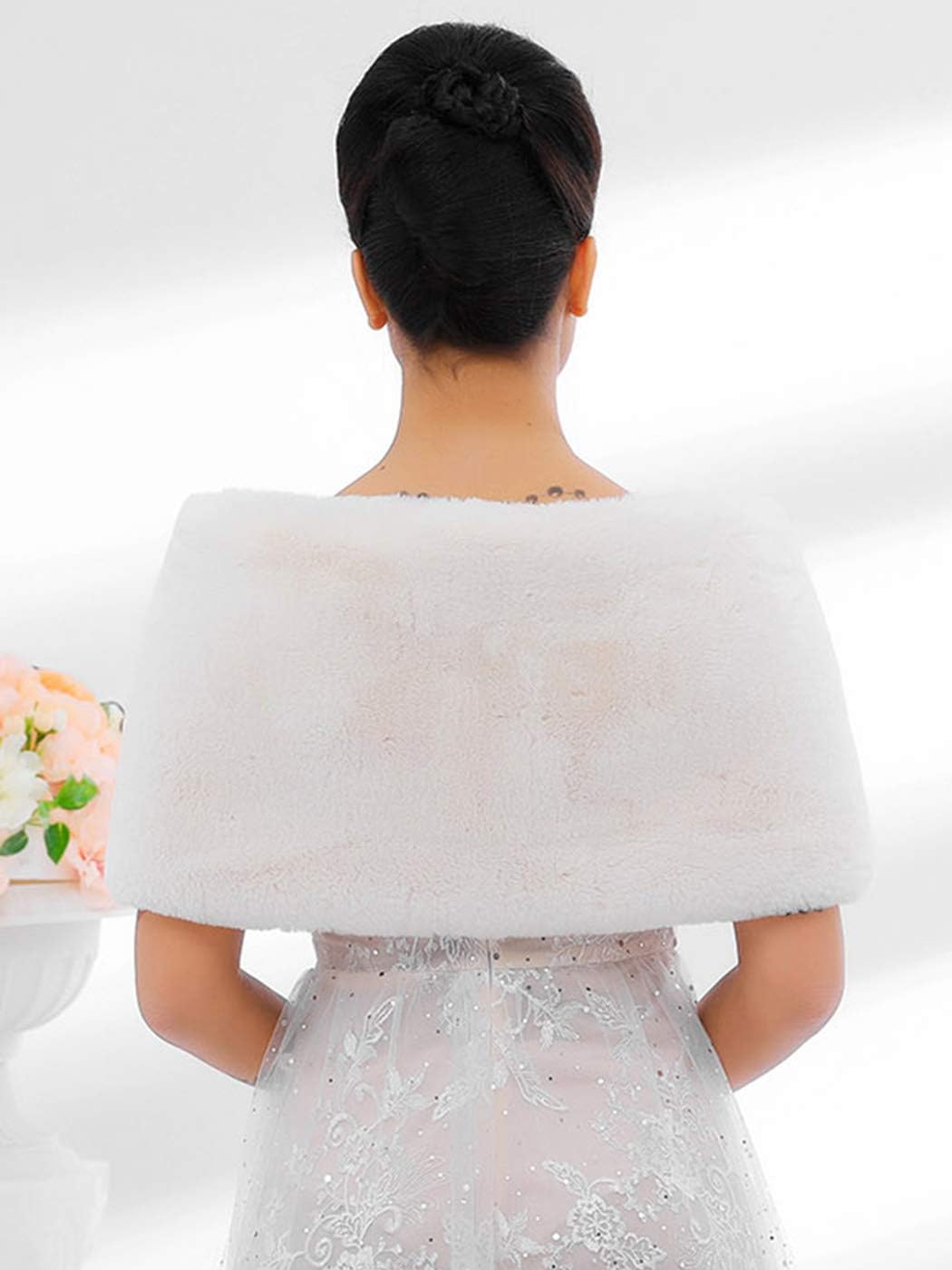 JAKAWIN Women’s Faux Fur Shawl and Wraps 1920s Fur Stole Wedding Bridal Cape for Women (1 White, Large) - Image 5