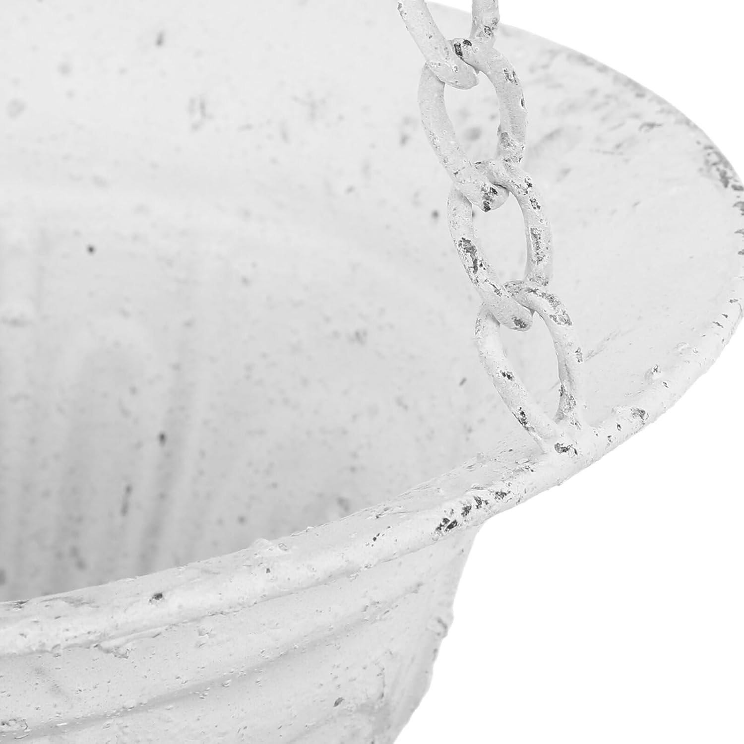 Toyvian Wall-Mounted Metal Hanging Planter with Hook and Chain for Indoor and Outdoor Plants, White Vintage Farmhouse Style Wall Vase for Balcony, Garden, and Seasonal Home Decor